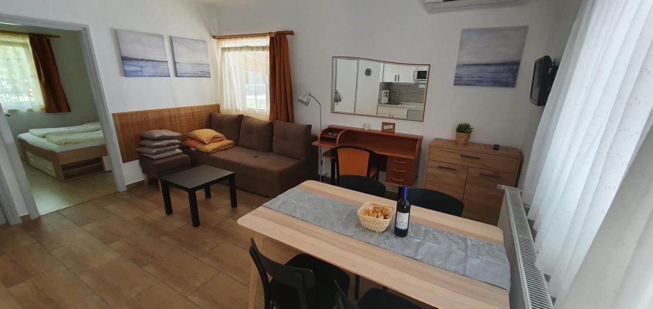 Forrest Apartman Gyenesdiás المظهر الخارجي الصورة