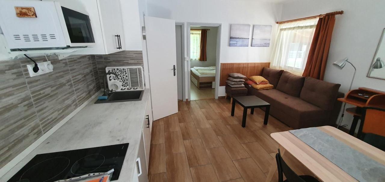 Forrest Apartman Gyenesdiás المظهر الخارجي الصورة
